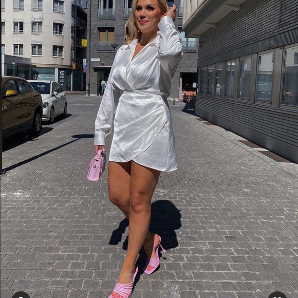 ZARA SHORT SATIN EFFECT DRESS - Picture 13 of 16